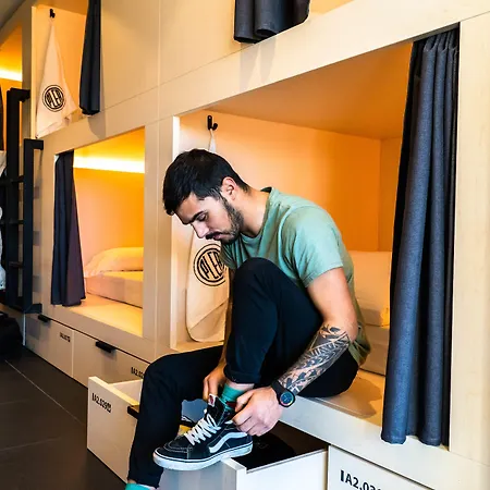 Plea House ホステル *