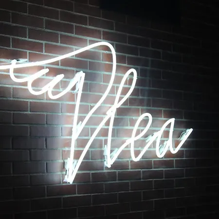 Plea House Albergue *