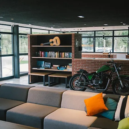 Plea House * Loredo