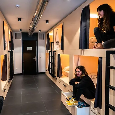 ホステル Plea House ロレド